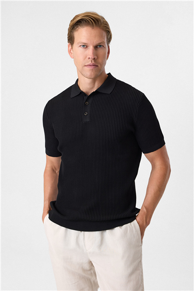 Regular Fit Siyah Düğmesiz Polo Yaka Triko Tişört
