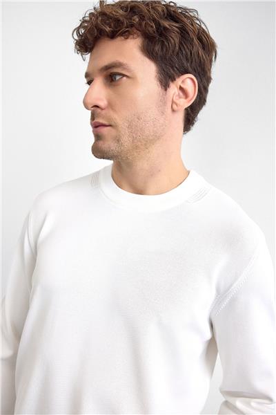 Ekru Regular Fit Triko Kazak