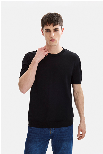 Siyah Regular Fit Örme Triko