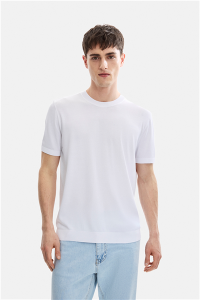 Beyaz Regular Fit Örme Triko