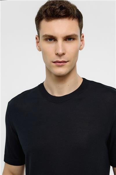 Siyah Regular Fit Triko Tişört