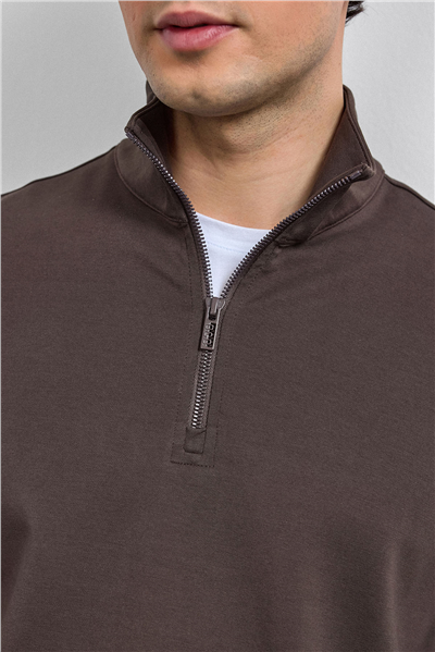 Kahve Regular Fit Yarım Fermuarlı Sweatshirt