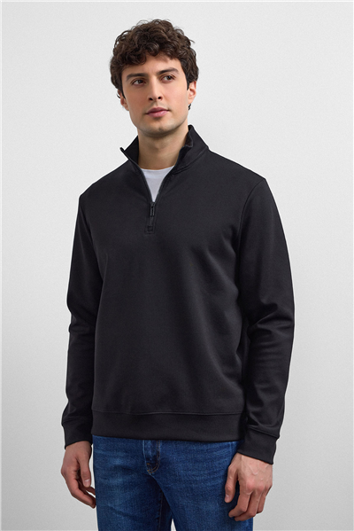 Siyah Regular Fit Yarım Fermuarlı Sweatshirt