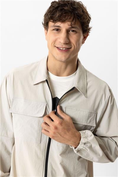 Bej Relaxed Fit Gömlek Yaka Fermuarlı Sweatshirt