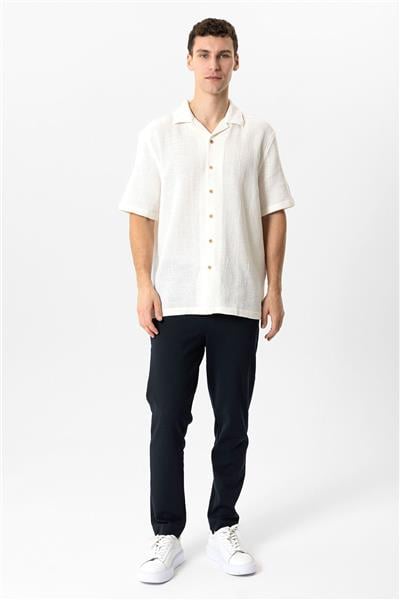 Beyaz Relaxed Fit Küba Yaka Kısa Kollu Gömlek