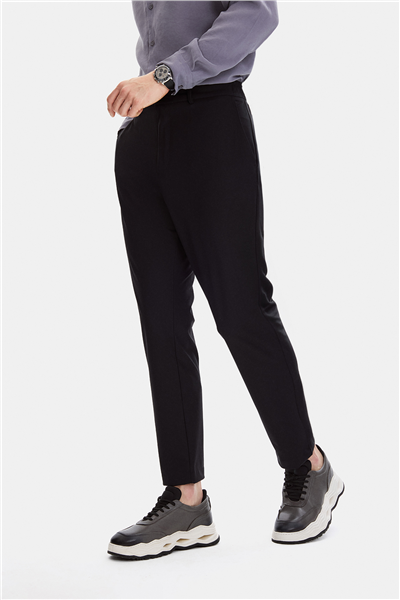 Siyah Comfort Fit Jogger Pantolon