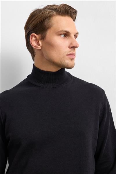 Siyah Regular Fit Balıkçı Yaka Triko Kazak