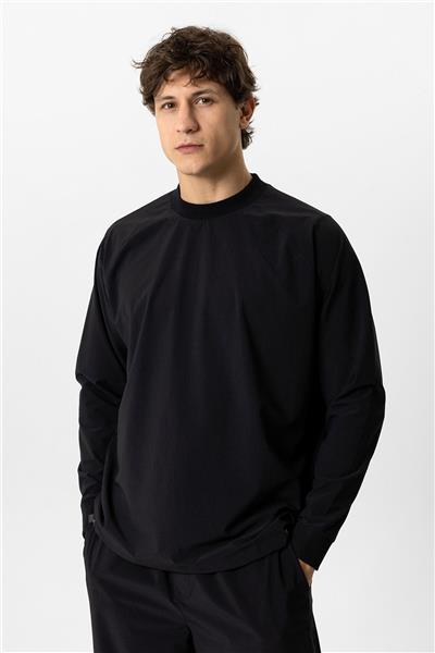 Siyah Regular Fit Bisiklet Yaka Paraşüt Kumaş Sweatshirt