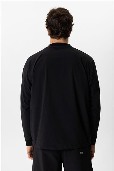 Siyah Regular Fit Bisiklet Yaka Paraşüt Kumaş Sweatshirt