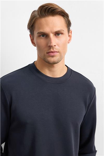 Siyah Regular Fit Bisiklet Yaka Sweatshirt