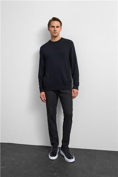 Siyah Regular Fit Bısıklet Yaka Triko Kazak