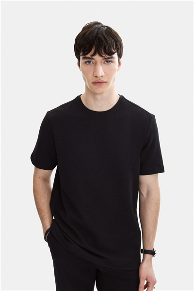 Siyah Regular Fit Örme Bisiklet Yaka Tişört