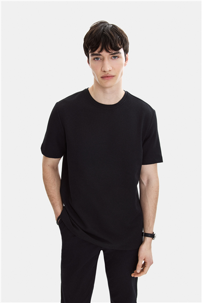 Siyah Regular Fit Örme Bisiklet Yaka Tişört