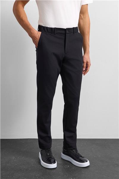 Siyah Slim Fit Örme Jogger Pantolon