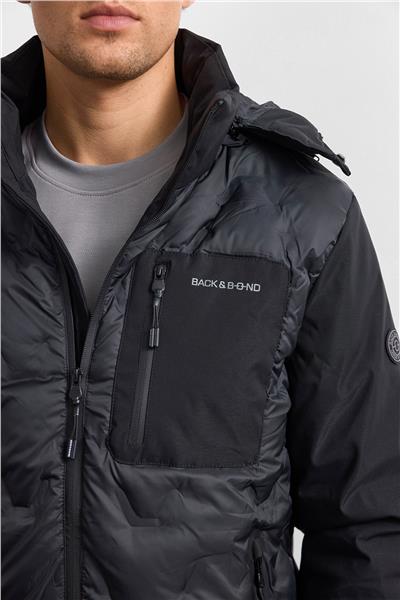 Siyah Smart Fit Kapüşonlu Mont