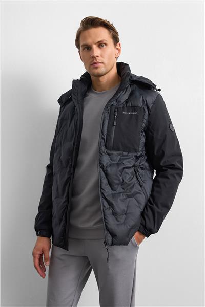 Siyah Smart Fit Kapüşonlu Mont