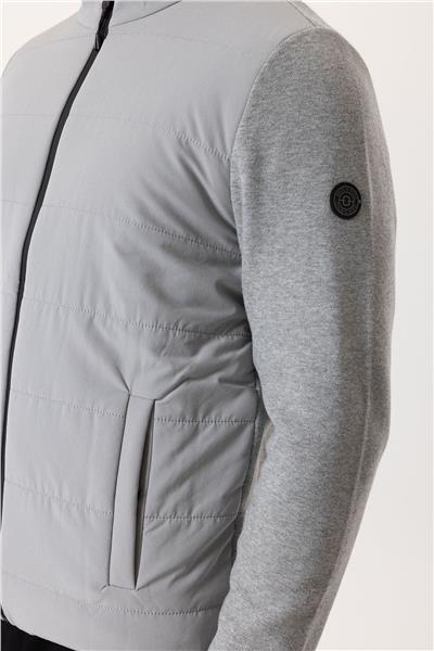 Gri Regular Fit Dik Yaka Fermuarlı Triko Mont