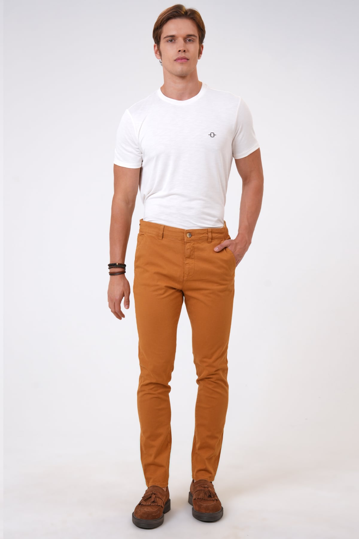 ARMÜRLÜ SLIM FIT YANDAN CEPLİ CHINO PANTOLON