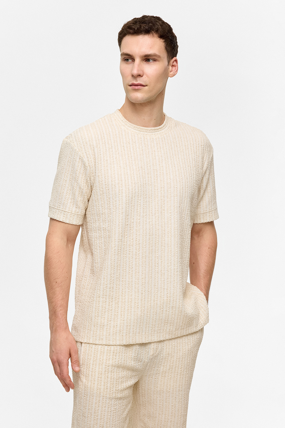BİSİKLET YAKA JAKARLI RELAXED TSHIRT