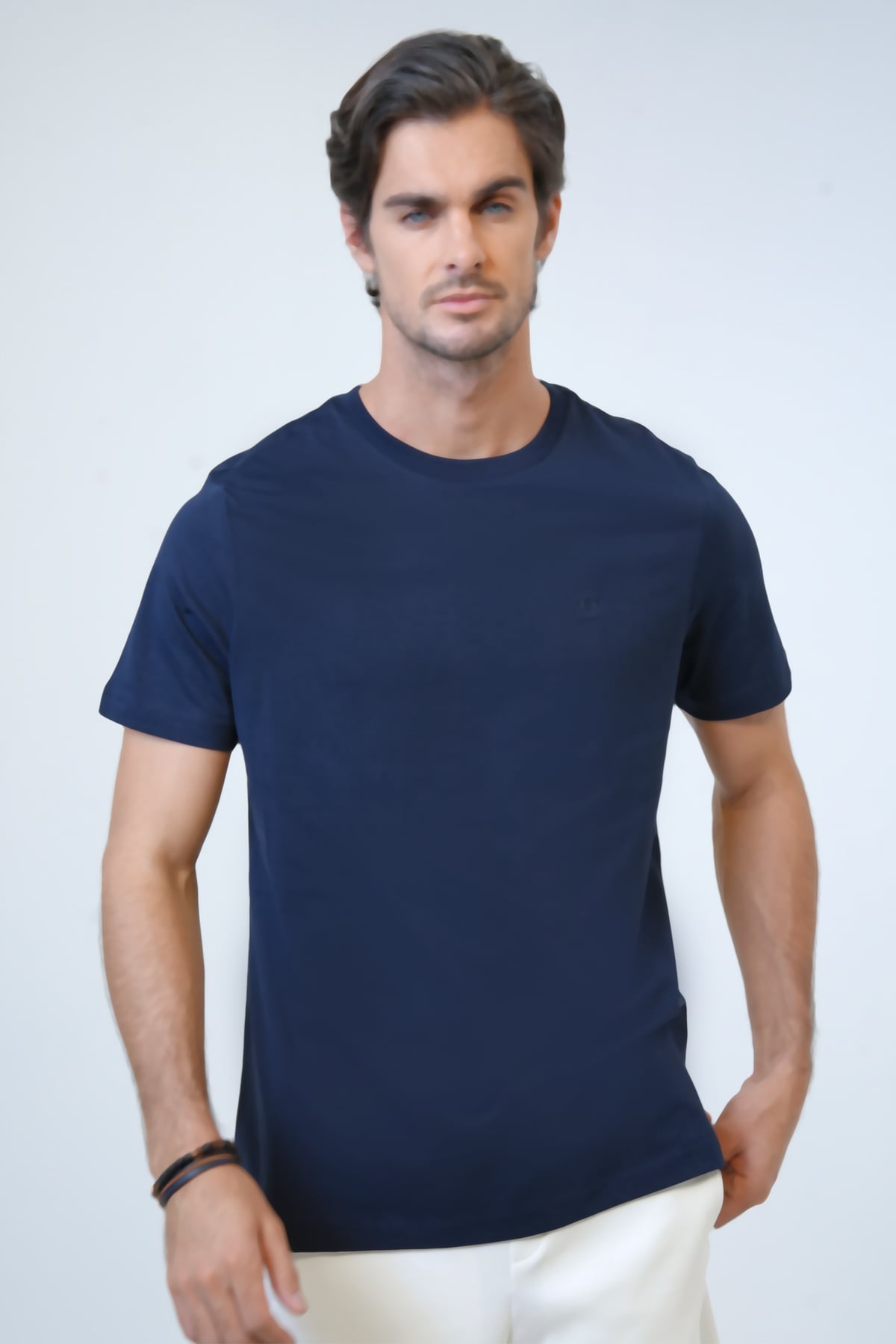 BİSİKLET YAKA T-SHIRT