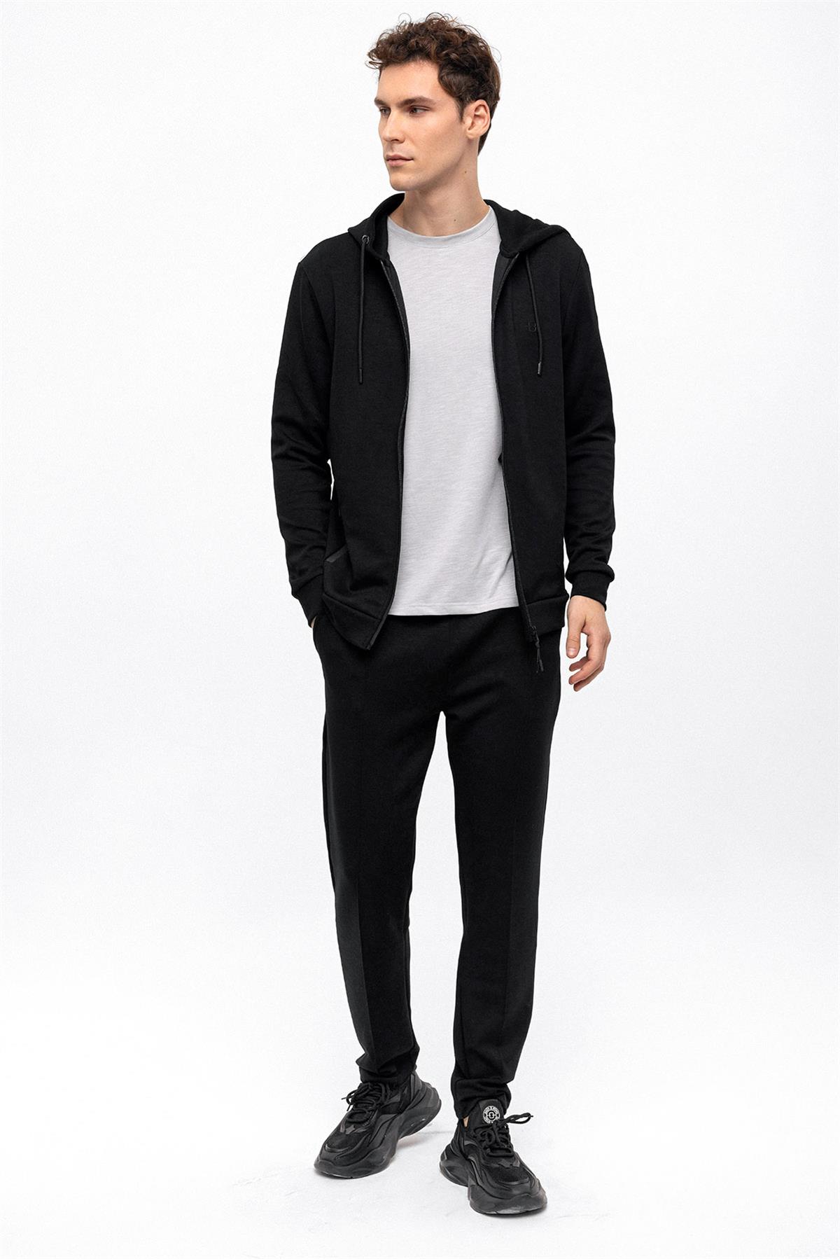 KAPŞONLU CEPLİ HIRKA