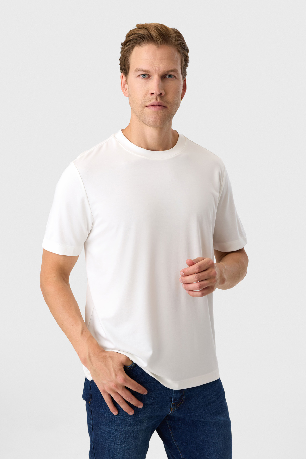 REGULAR FIT BİSİKLET YAKA TSHIRT