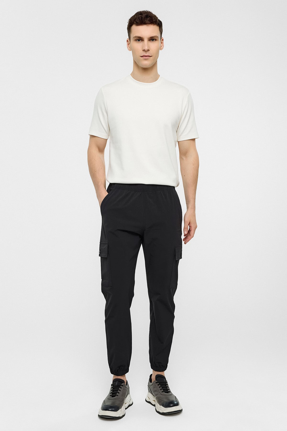 REGULAR FIT DOKUMA JOGGER PANTOLON