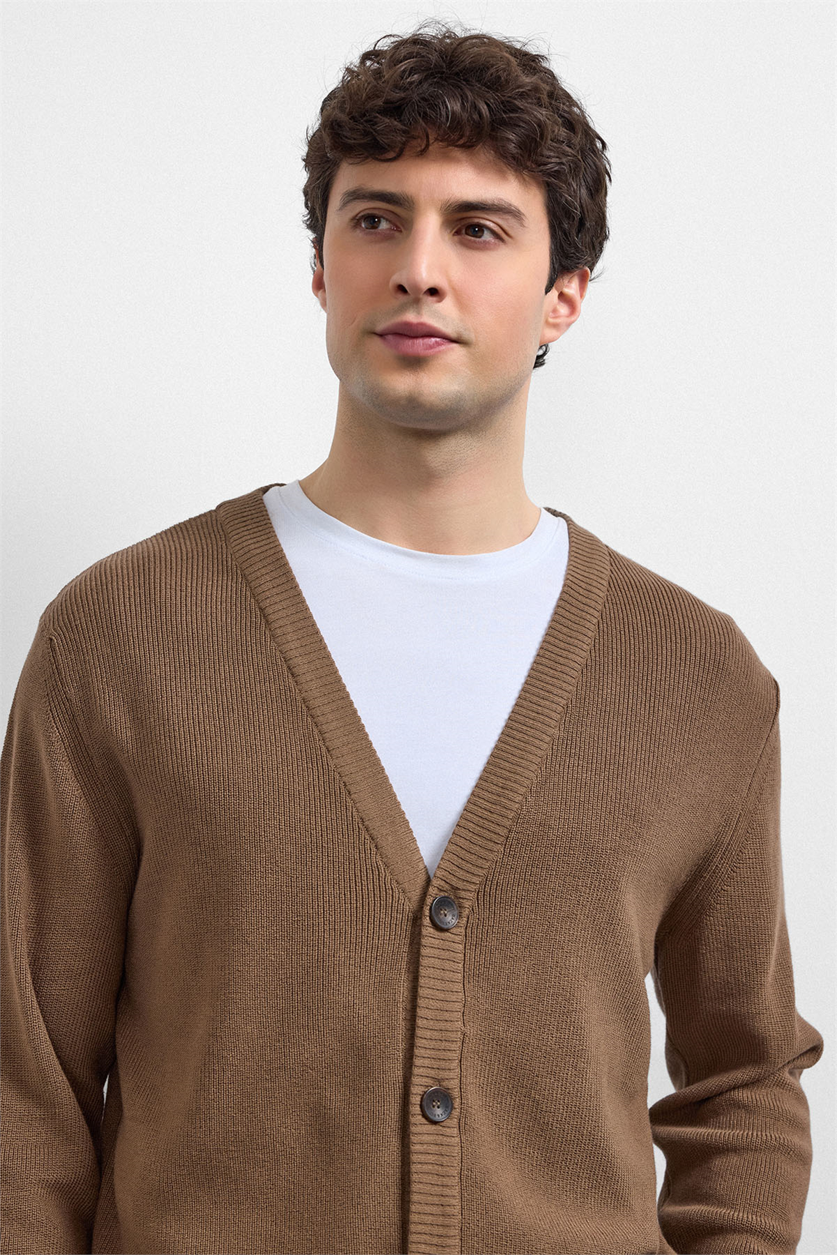 REGULAR FIT DÜĞMELİ HIRKA