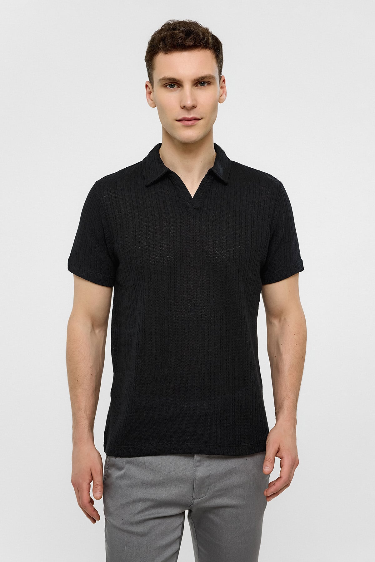 REGULAR FIT DÜĞMESİZ POLO YAKA T-SHIRT