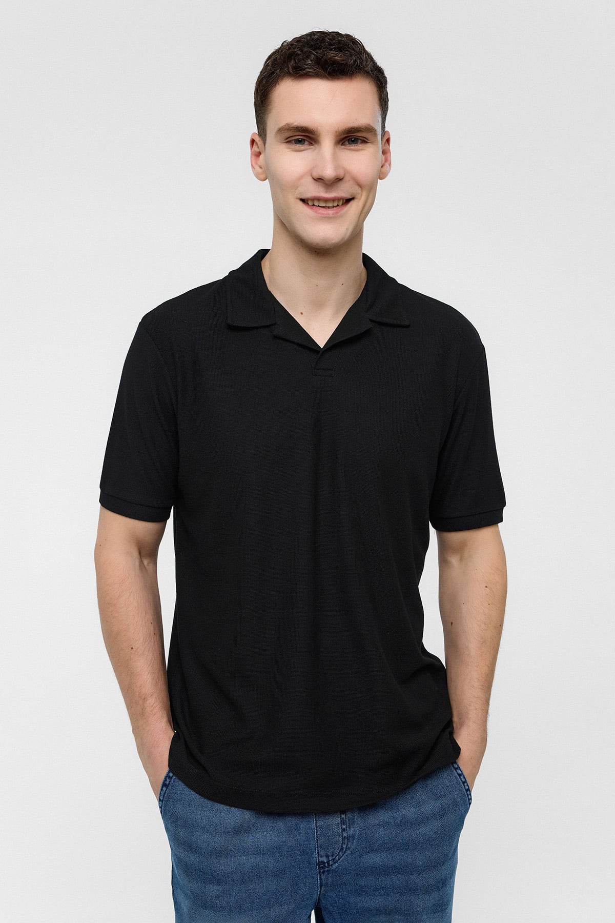 REGULAR FIT DÜĞMESİZ POLO YAKA TSHIRT