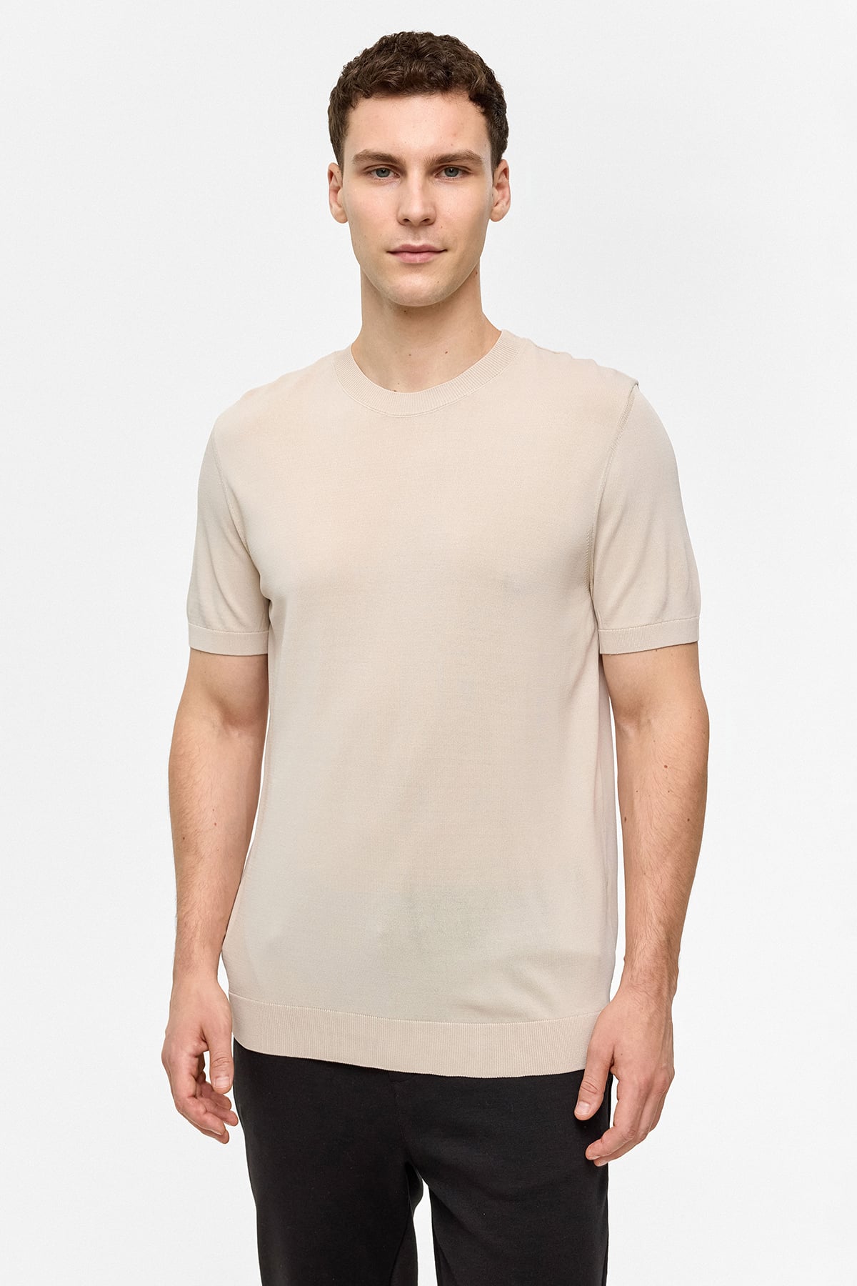 REGULAR FIT KISA KOL TRİKO TSHIRT