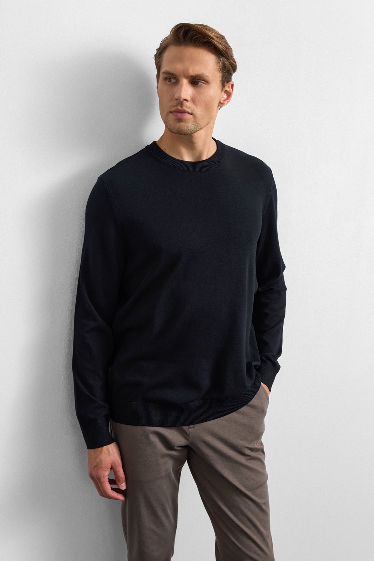 Siyah Regular Fit Triko Kazak