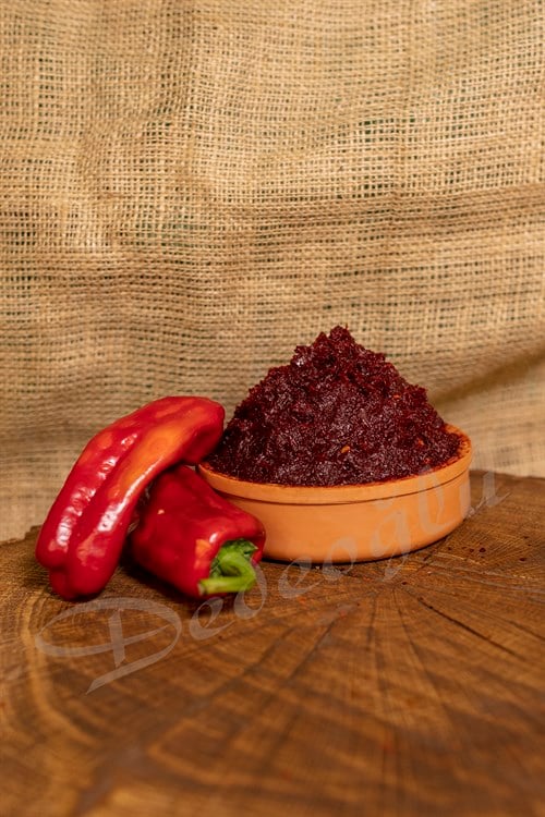 Urfa Aci Biber Salçası