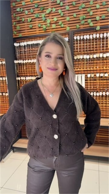 İNCİ DETAYLI ANGORA KAHVE HIRKA