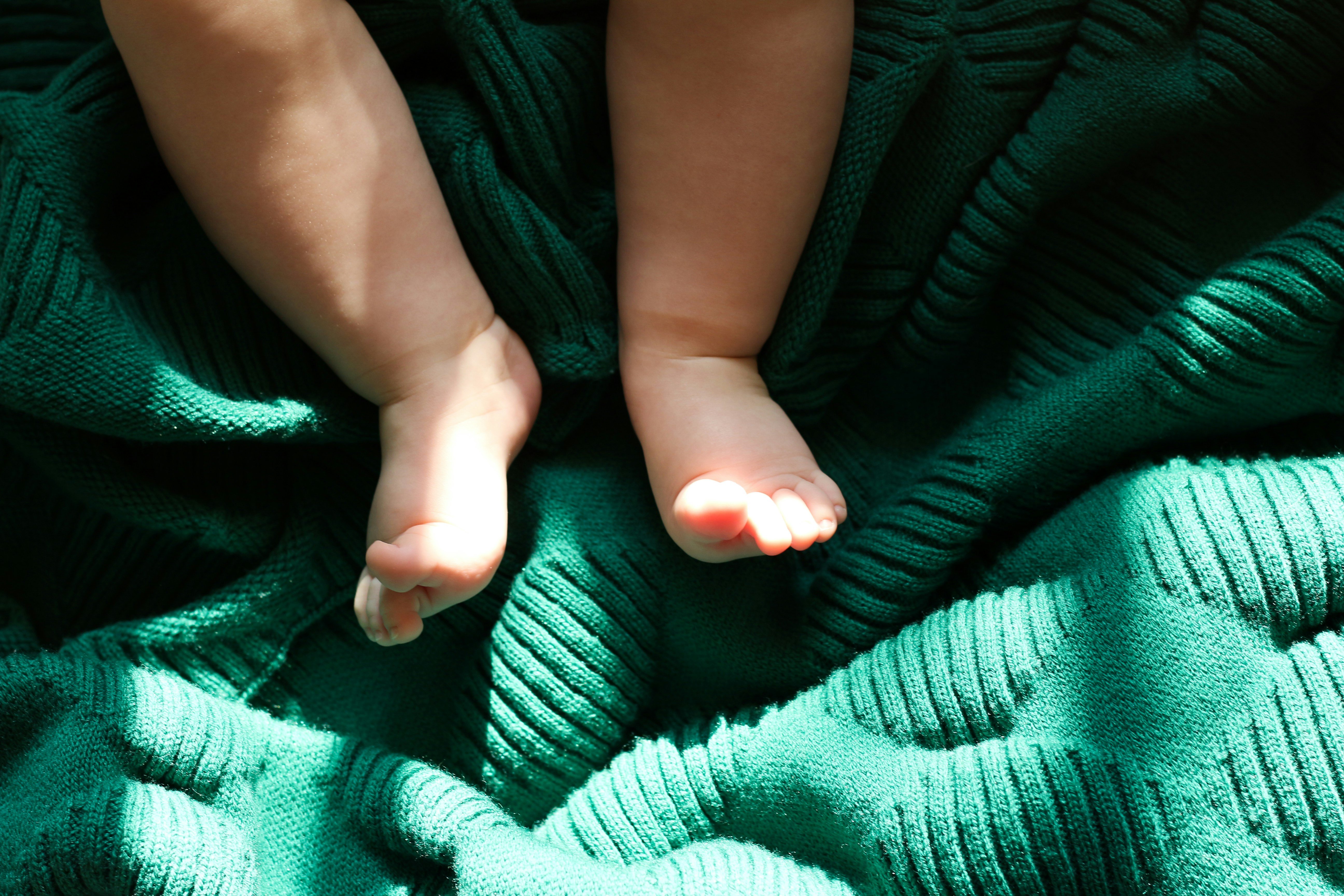 Organik kumaşlı bebek kıyafetleri, unisex tasarımlar, çevre dostu çocuk moda ürünleri – Trendimizbir