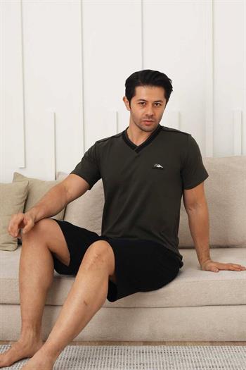 Erkek Pijama Takımı - Yeşil Arma Nakışlı Likralı V Yaka Şort Takım 1212ŞT