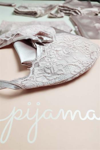 İpek Saten 8 li Çeyizlik Pijama Seti - Pudra Dantelli Sabahlık Gecelik Şort 8000MS