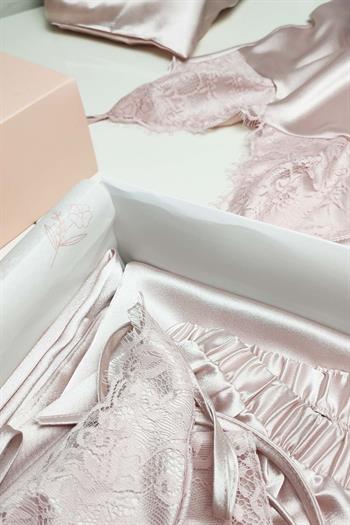 İpek Saten 8 li Çeyizlik Pijama Seti - Pudra Dantelli Sabahlık Gecelik Şort 8000MS