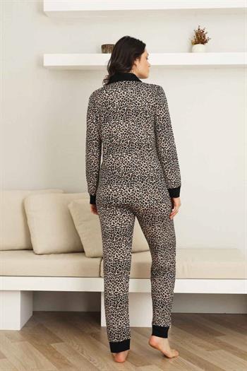 Leopar desenli Kadın Pijama Takımı - Bambu Likralı Kumaş  Önden düğmeli Uzun Kol 2719UY