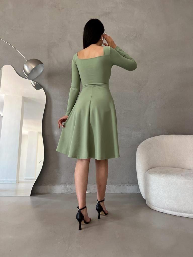 Mint yeşili ithal krep vintage düğmeli midi boy kloş elbise · 3
