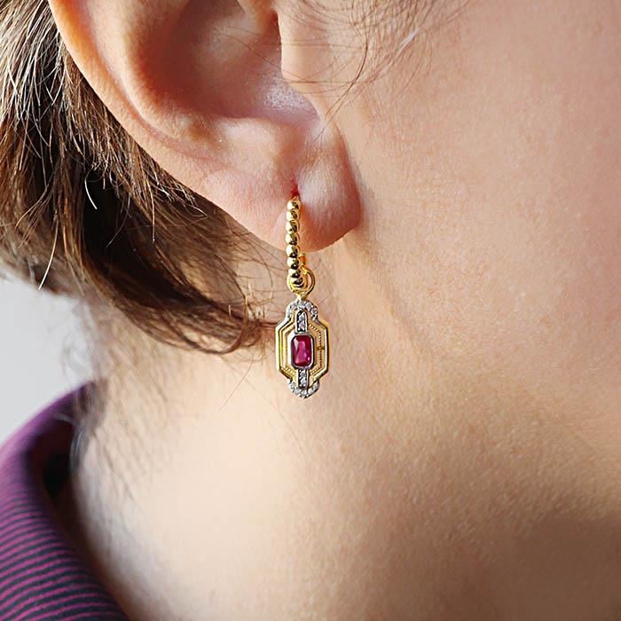 Fuşya Baget Taşlı Küpe