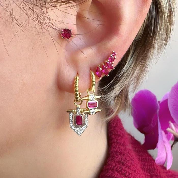 Fuşya Baget Taşlı Üçgen Küpe