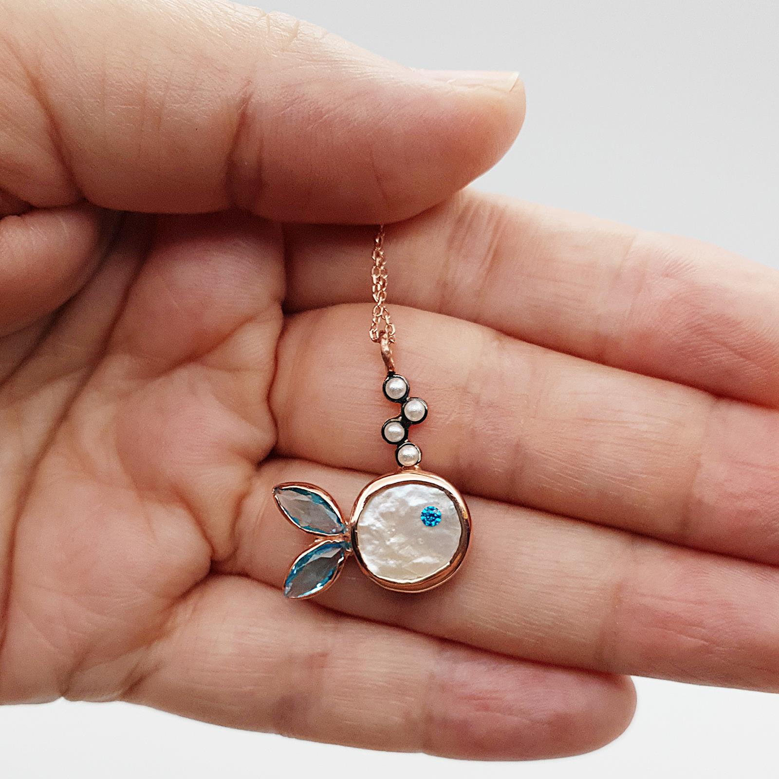 İnci Taşlı Balık Kolye