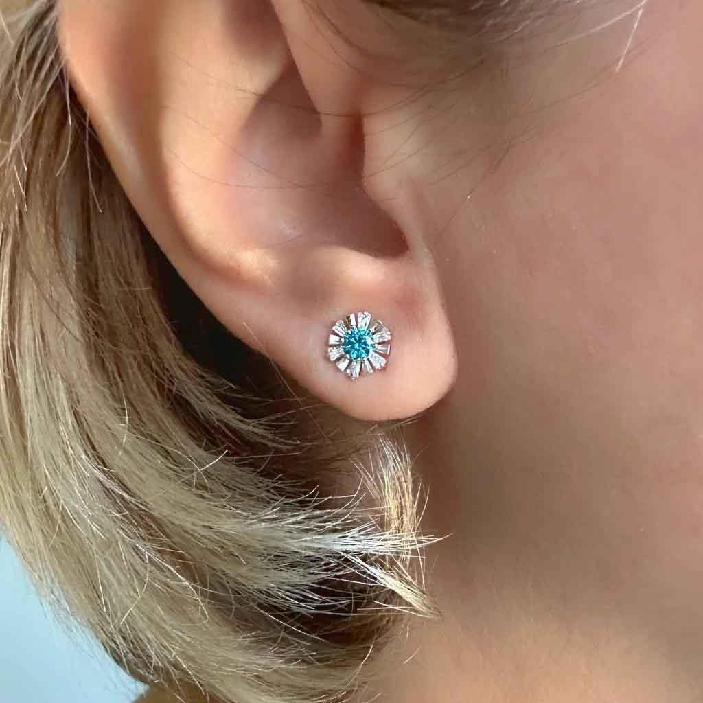 Mavi Taşlı Mini Küpe