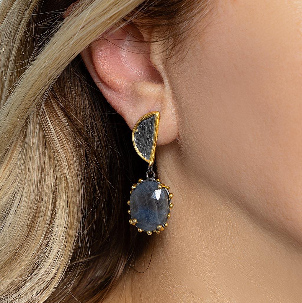 Sofia Safir Taşlı Küpe