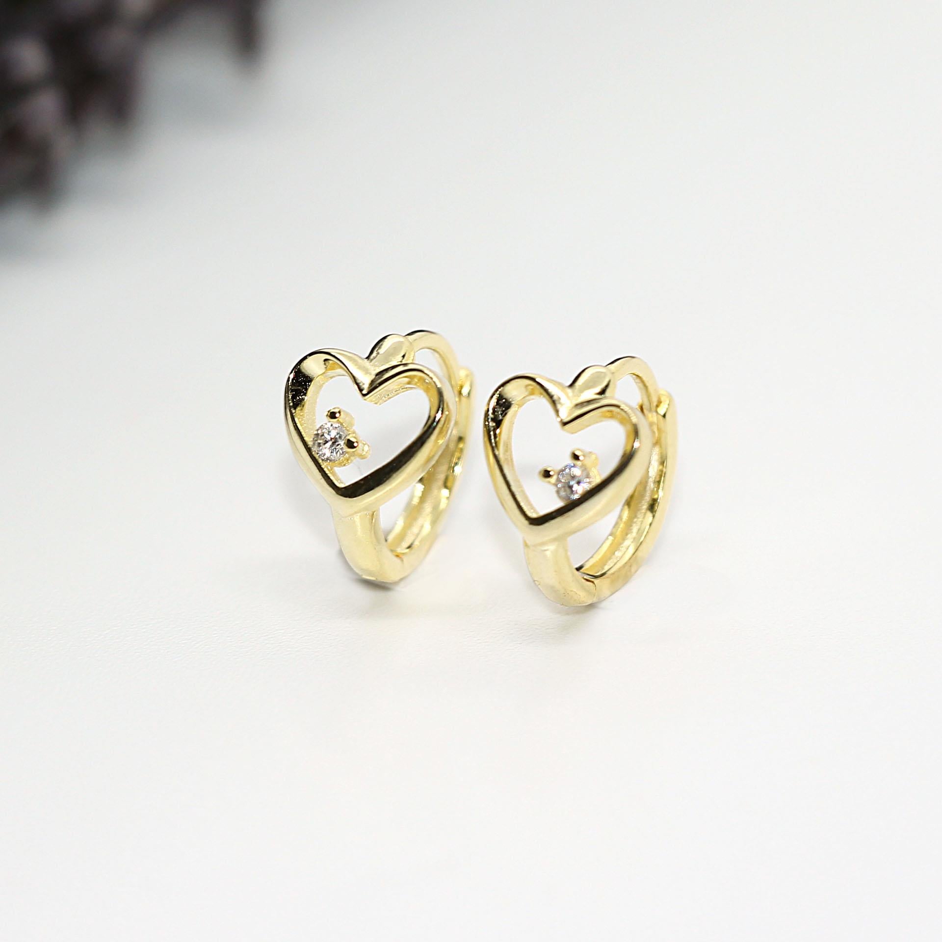 Tek Taşlı Kalp Halka Küpe