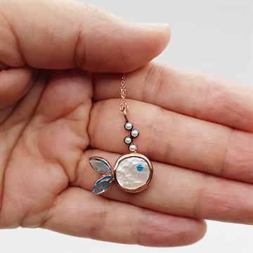 İnci Taşlı Balık Kolye