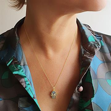 Kafesli Fatmanın Eli Kolye