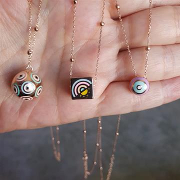 Pastel Renk Mineli Mini Küre Kolye