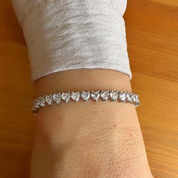 Sıra Kalpli Su Yolu Bileklik